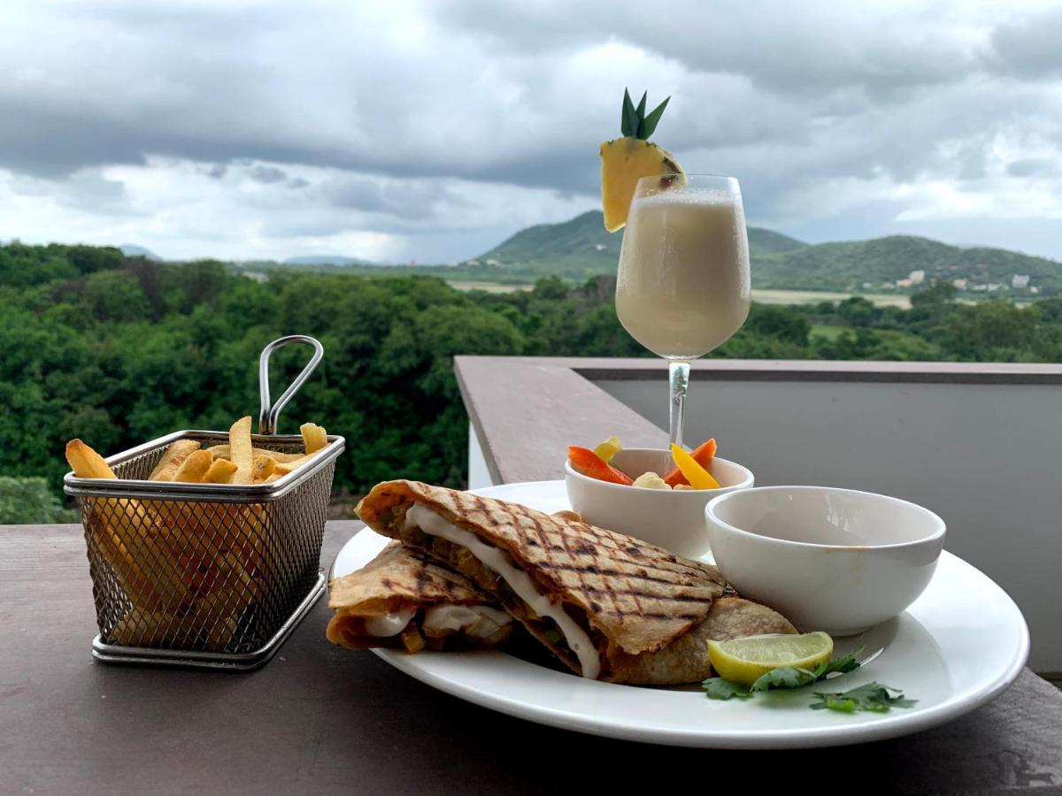Casa Blanca Lakecity Udaipur Esterno foto